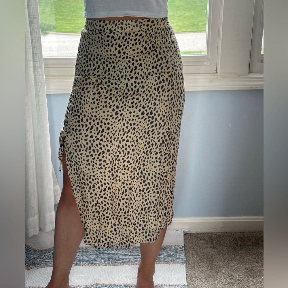 URBAN Romantics Cream Black Midi Pencil Skirt